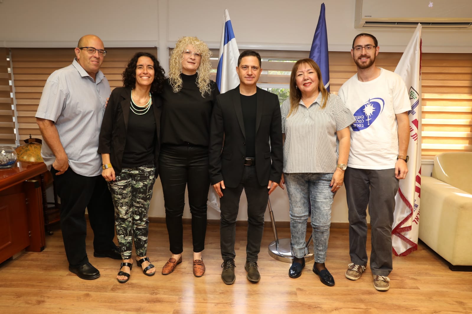 לקראת מבצע הקש בדלת נערכה פגישה אצל רוה''ע ב''ש (צילום: עיריית ב''ש)